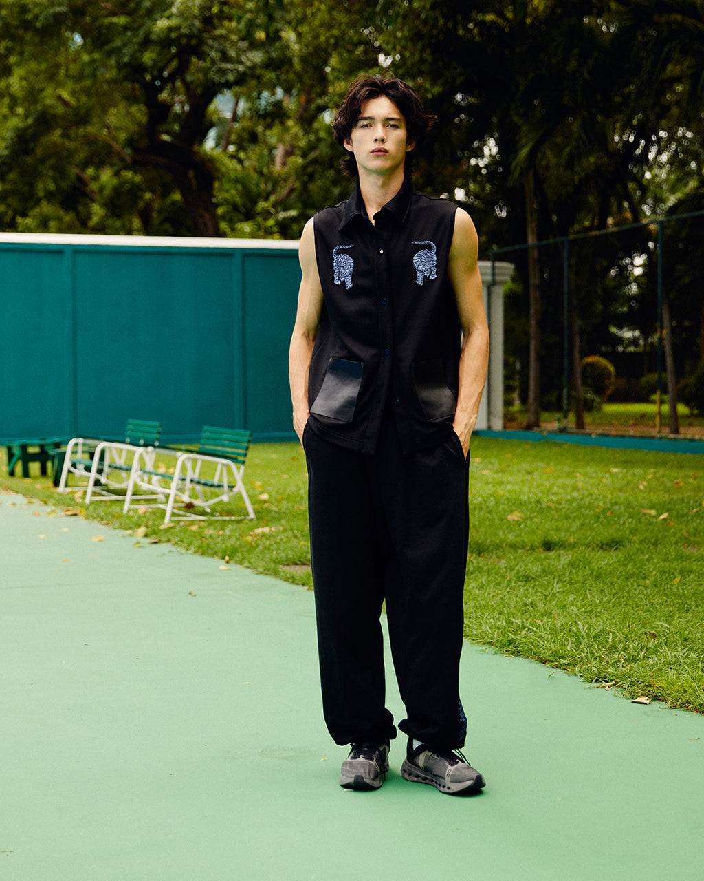 Double Tiger Vest - Black