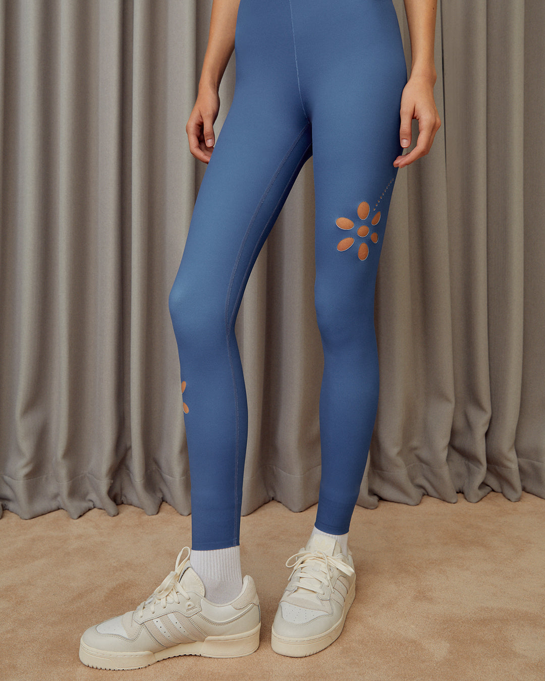 Flower Eyelet Leggings - Blue Berry